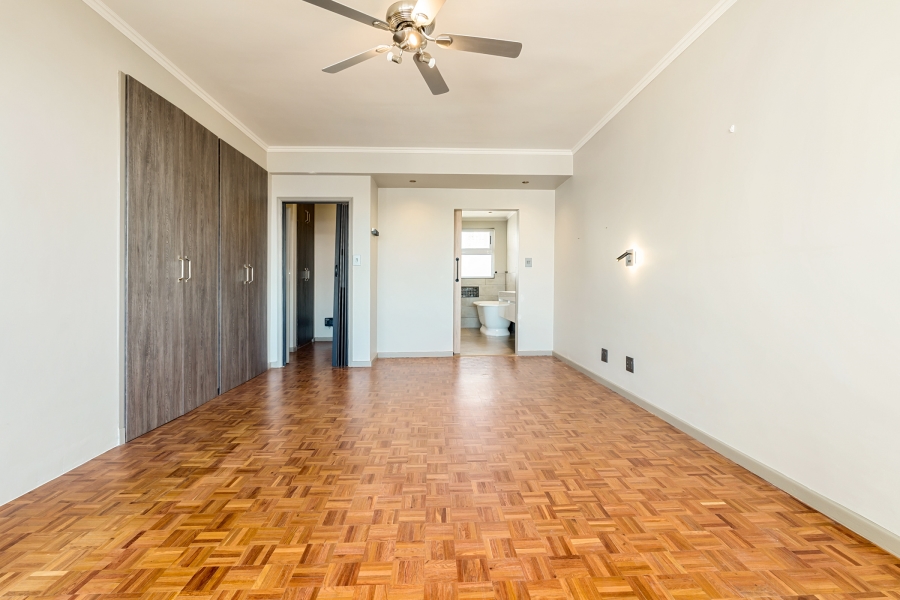 To Let 2 Bedroom Property for Rent in Sea Point Western Cape
